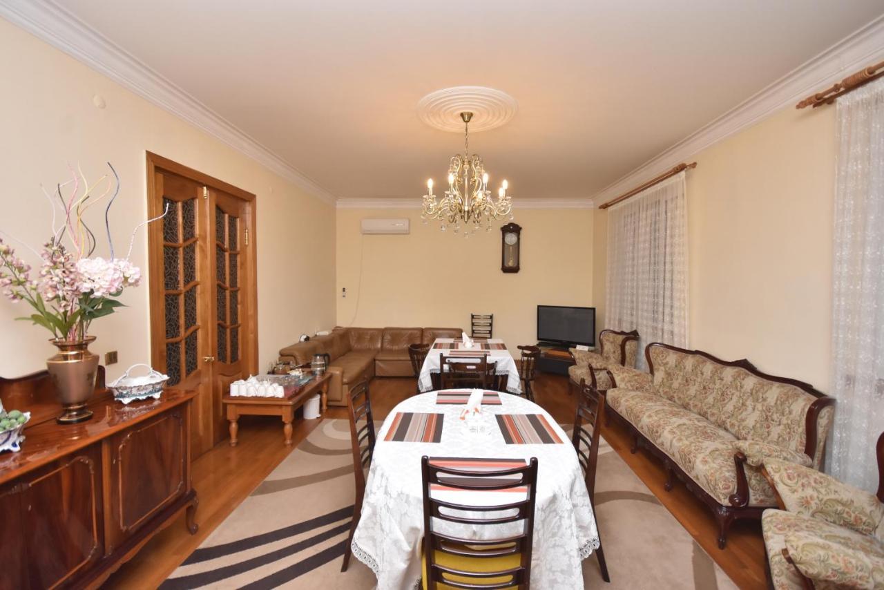 Guest House Green House Zugdidi Extérieur photo